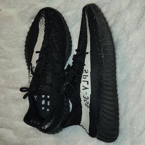 adidas Yeezy Boost 350 V2